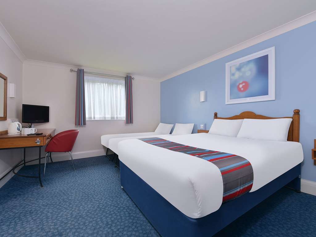 Travelodge Chester Warrington Road 部屋 写真